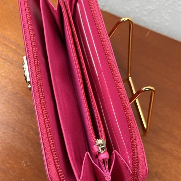 CHANEL le Boy Medium Gusset Zip Around Wallet Black Caviar Leather Gold CC HW - Picture 7 of 7